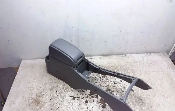 Ford Ranger Armrest UR5664421