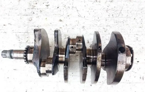 Audi A6 S6 C5 4B Crankshaft 059105299E