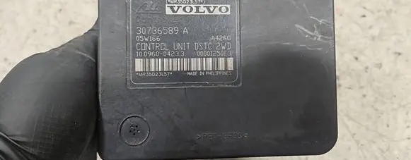 Volvo V70 ABS Pump 30736589A 00001251E3 10096004233