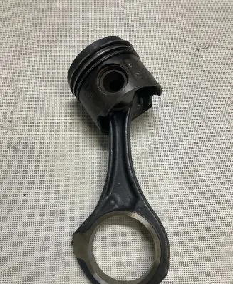 Mercedes-Benz GLE (W166 - C292) Piston with connecting rod 8370B