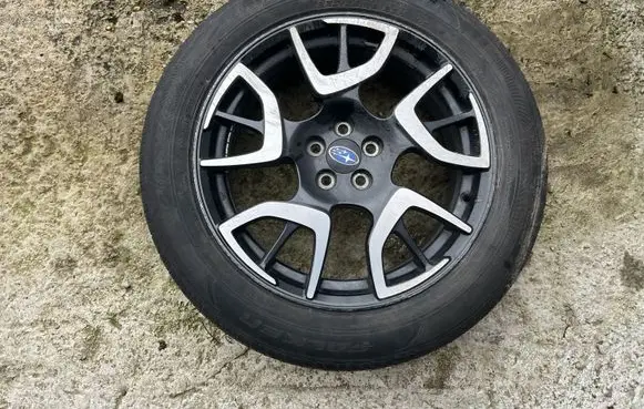 Subaru Crosstrek II R18 alloy rim 28111FL210