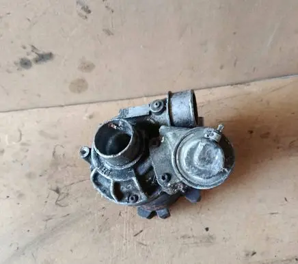 Mazda 323 Turbo VJ279903 31059D