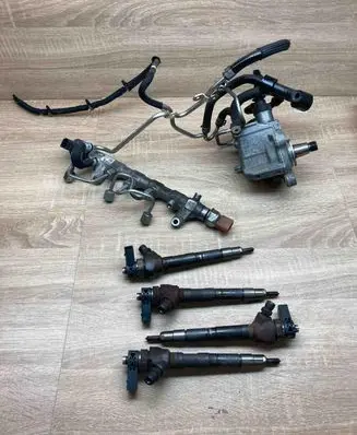 Volkswagen Jetta VI Fuel injection system set 03L130277J 03L130755L BPY