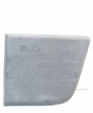 Rear fender molding trim