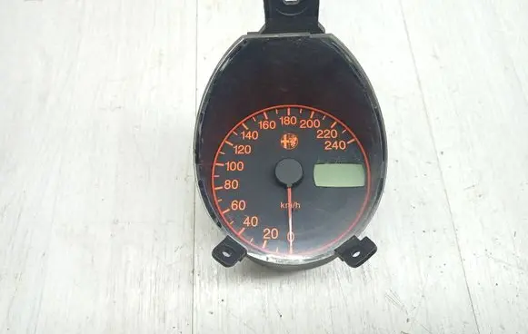 Alfa Romeo 156 Speedometer (instrument cluster) 60672663 6160349946
