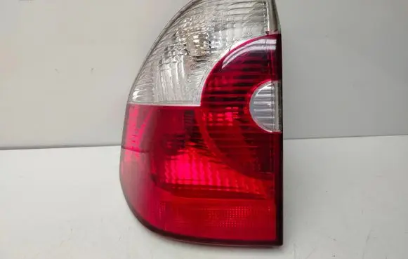 BMW X3 E83 Rear/tail lights 42R16