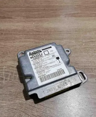 Renault Megane I Airbag control unit/module 550548400 7700418152D