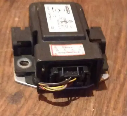 Mercedes-Benz S W220 ESP acceleration yaw rate sensor 0265005230 0005422481 0015404517