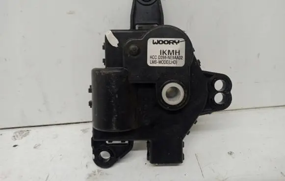 KIA Carens III Air conditioning/heating control unit 