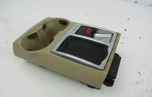 Ford Focus C-MAX Cup holder 