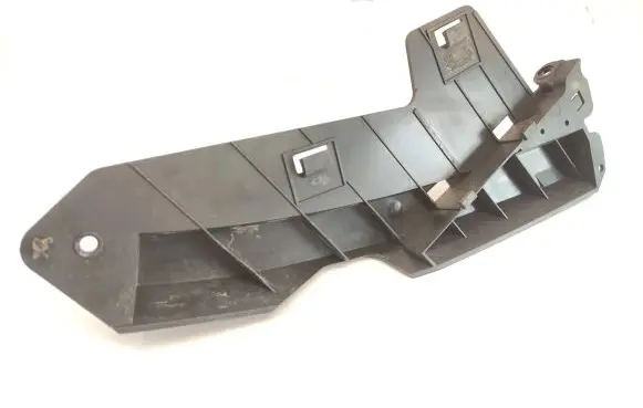 Volvo V70 Front bumper mounting bracket 30796387