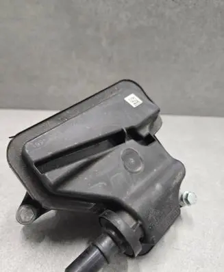 Ford Fiesta Oil breather separator HX7G6C757