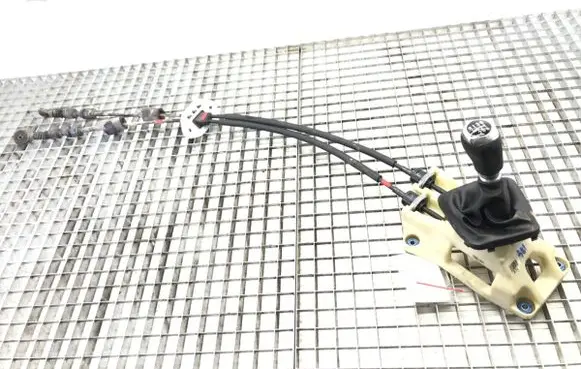 Hyundai Elantra Gear shift rod 