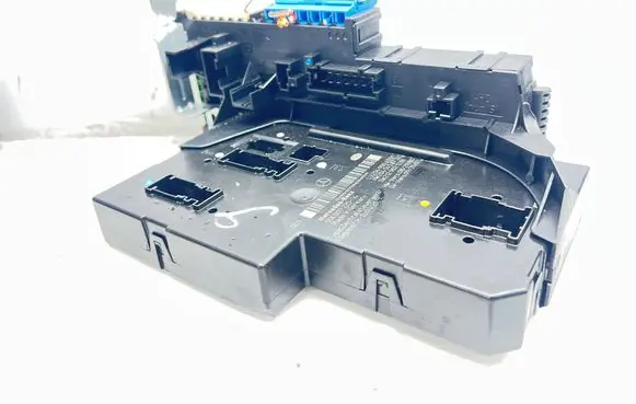 Mercedes-Benz C W204 Fuse module 2049006301 2129021201 2045458732