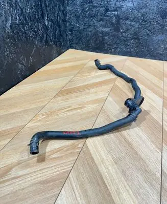 Mercedes-Benz C W204 Engine coolant pipe/hose 3015462 A2048307496 30154621