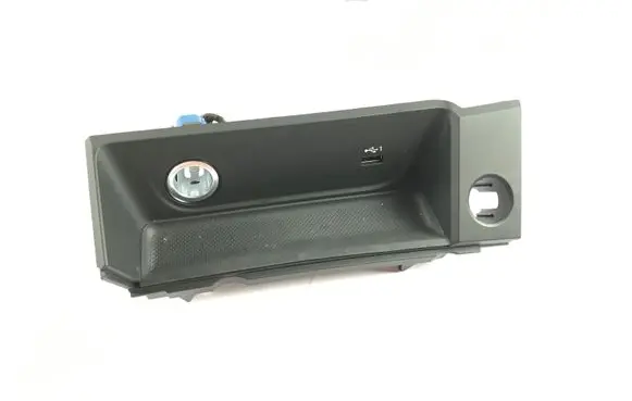 Audi A4 S4 B9 8W USB socket connector 8W2864131B