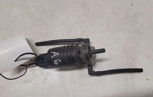 Audi A6 S6 C5 4B Windscreen/windshield washer pump 1J0973722