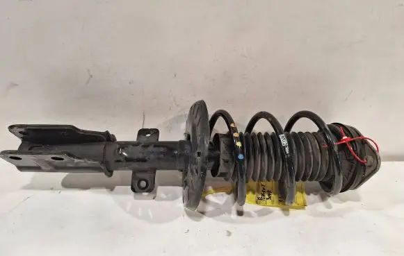 Peugeot 5008 II Front shock absorber/damper