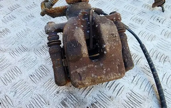 Mini Cooper Countryman R60 Rear brake caliper