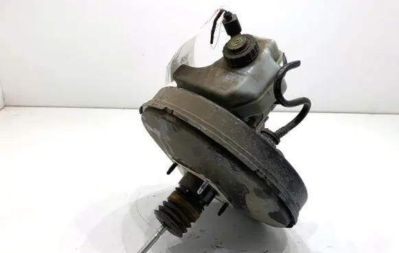 Volkswagen Tiguan Brake booster 3C1614105AH