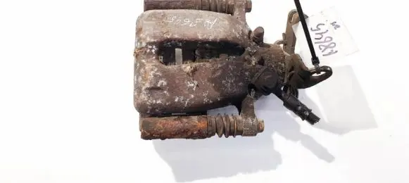 Opel Insignia A Rear brake caliper