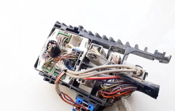 Nissan Almera Fuse box set