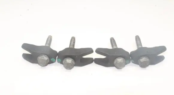 Chevrolet Orlando Fuel Injector clamp holder