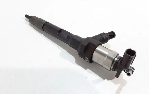 Mazda 6 Fuel injector 001101N02062 R2AA13H50