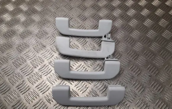 Peugeot 2008 I Rear interior roof grab handle 036