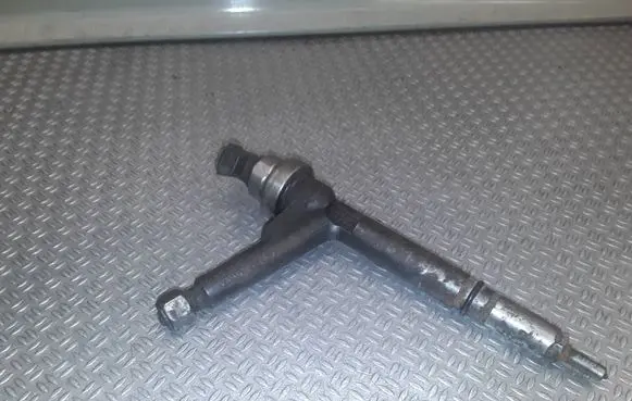 Opel Meriva A Fuel injector 8973138612