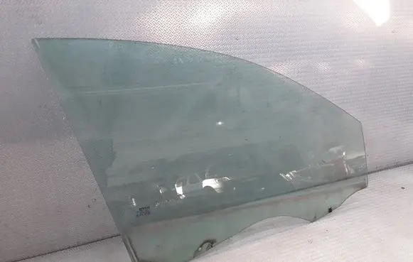 Renault Megane II Front door window glass four-door