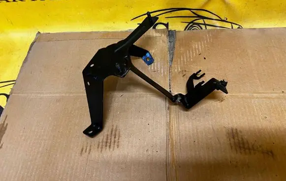 Porsche Cayenne (92A) Fuel filter bracket/mount holder 7P5971804D