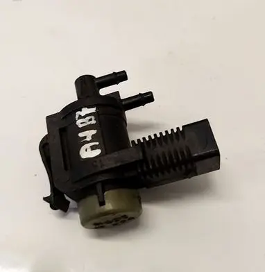 Audi A4 S4 B6 8E 8H Turbo solenoid valve 1J0906283C