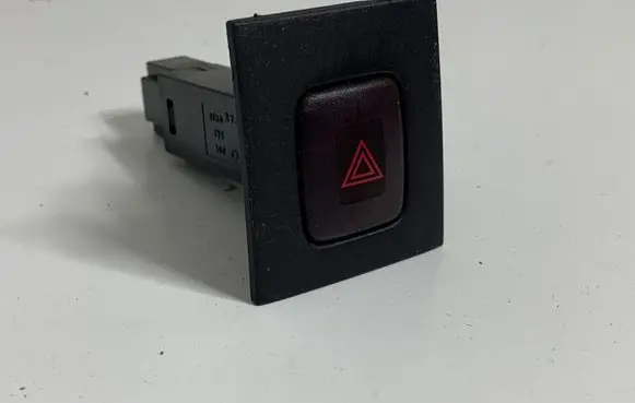 Volvo V70 Hazard light switch 30710106