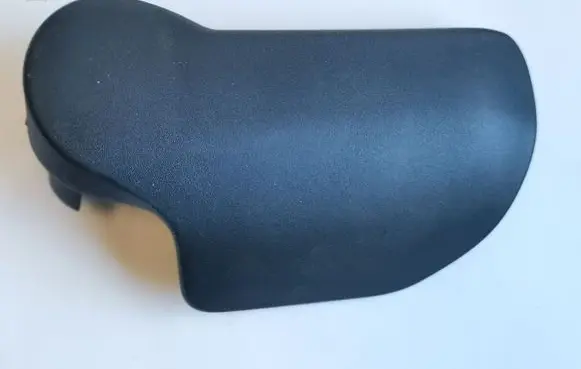 Engine bonnet (hood) release handle