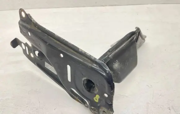 Audi 80 90 B3 Radiator support slam panel bracket 893010107T