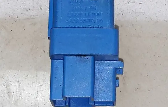 Nissan Primera Other relay 252309F900 4RA94001065