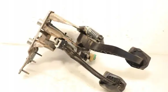 Citroen C3 Picasso Clutch pedal 