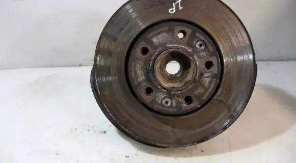 Renault Fluence Front wheel hub spindle knuckle