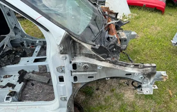 Renault Express Front quarter panel