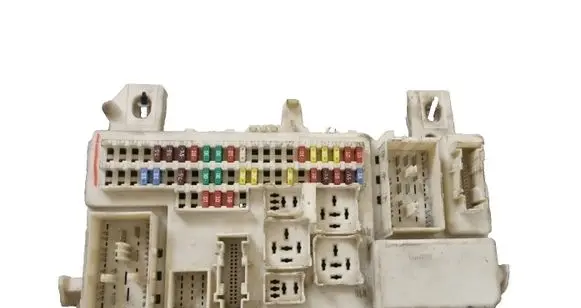 Mazda 3 I Fuse module B36R66730D