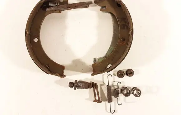 Toyota Verso Handbrake/parking brake pads 