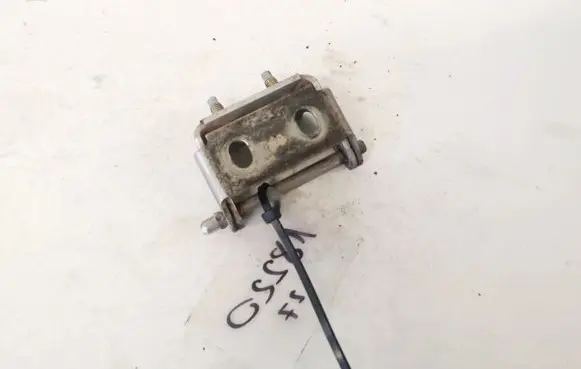 Ford Mondeo Mk III Tailgate/trunk/boot hinge