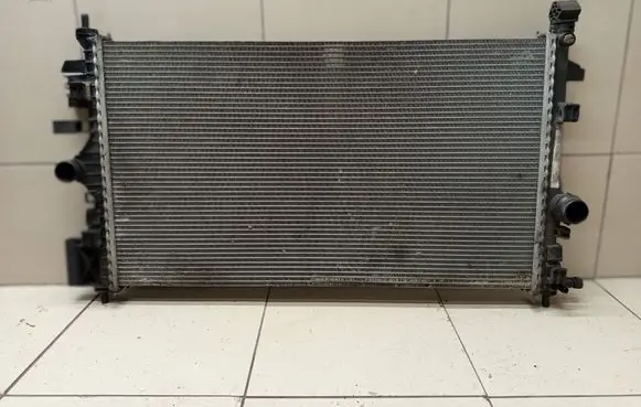 Opel Insignia A Coolant radiator S8112001 13241725