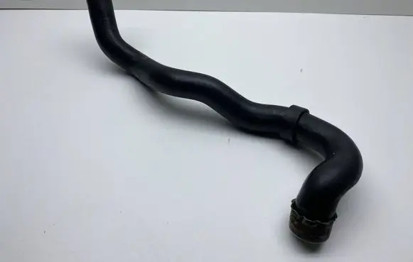 Mercedes-Benz C W203 Engine coolant pipe/hose A2035014782