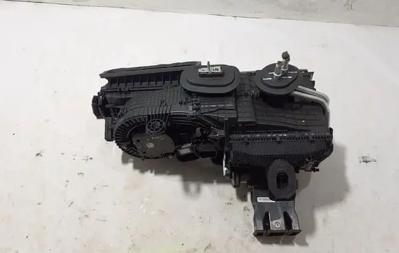 Ford Mach-E I Interior heater climate box assembly LJ9A19B555ABJ