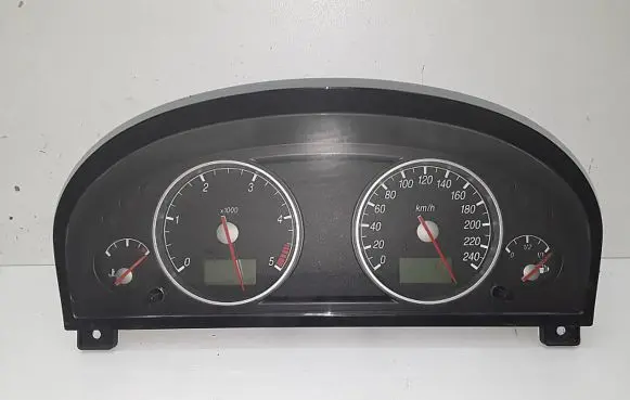 Ford Mondeo Mk III Speedometer (instrument cluster) 1S7F10849GE