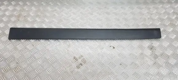BMW X1 F48 F49 Front door trim (molding) 7352092