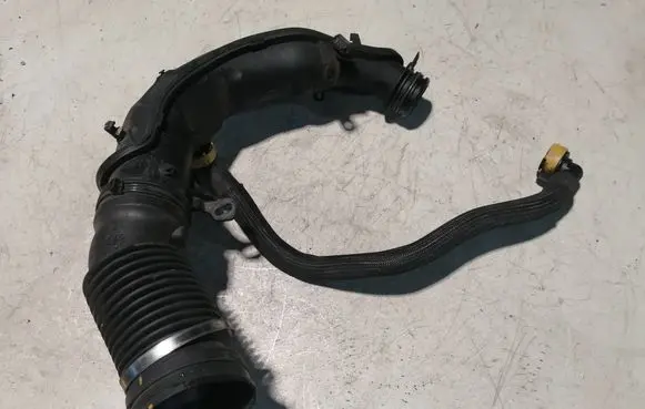 Peugeot 508 Turbo air intake inlet pipe/hose M06021A152E 9685506980