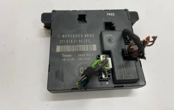 Mercedes-Benz E W211 Door control unit/module A2118703185